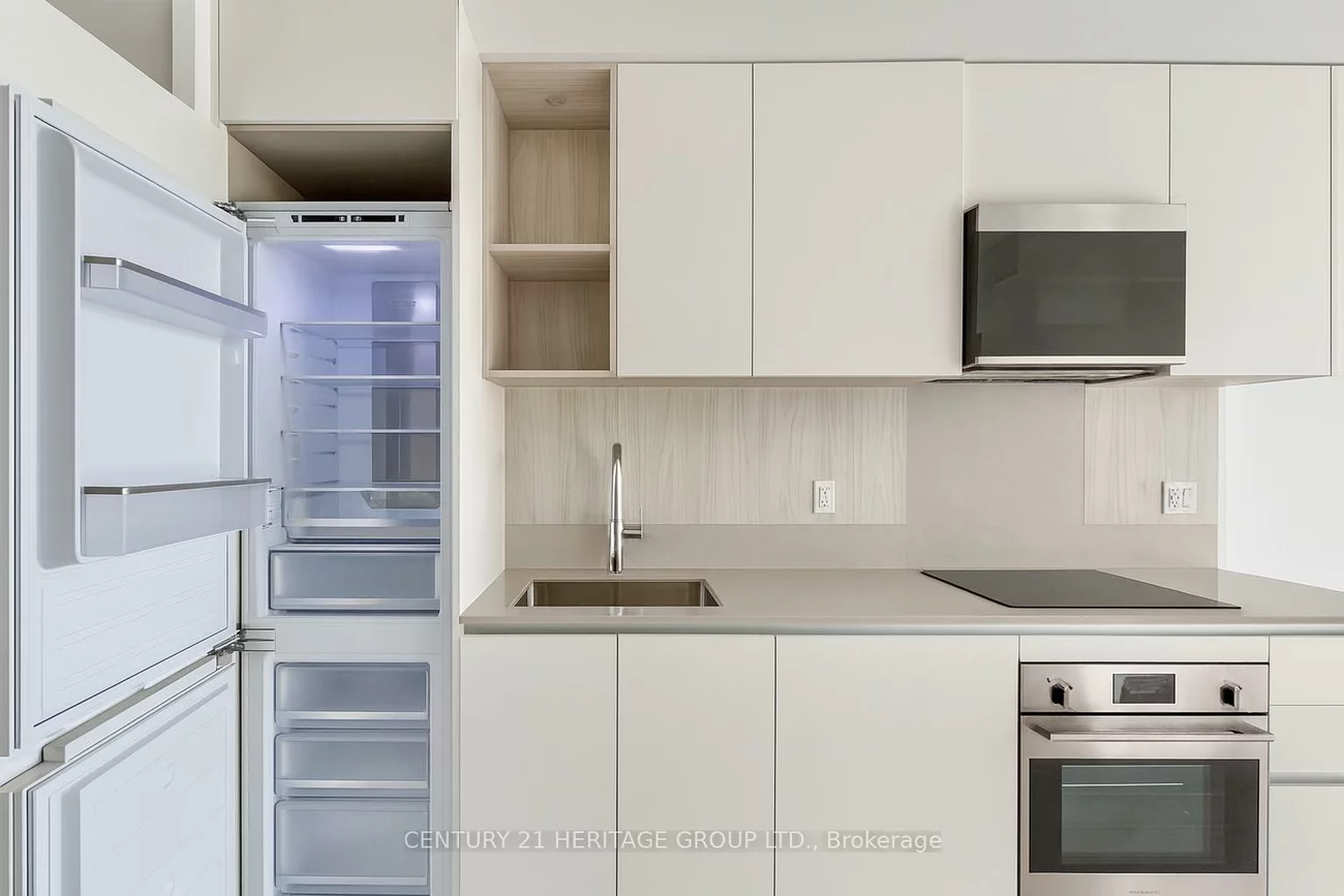 39, Mary, City Centre, Barrie