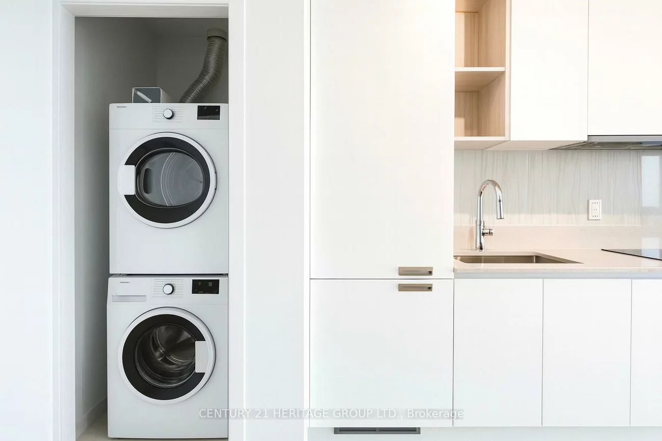 39, Mary, City Centre, Barrie