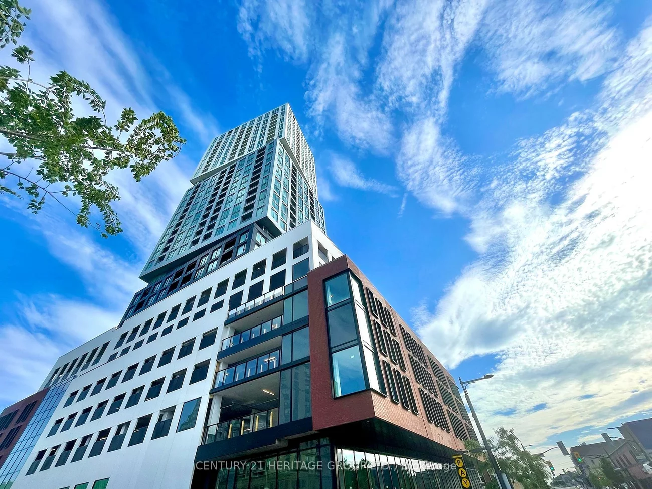 39, Mary, City Centre, Barrie