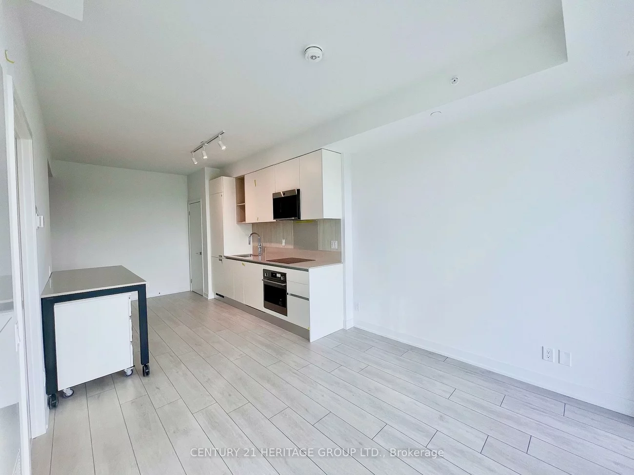 39, Mary, City Centre, Barrie