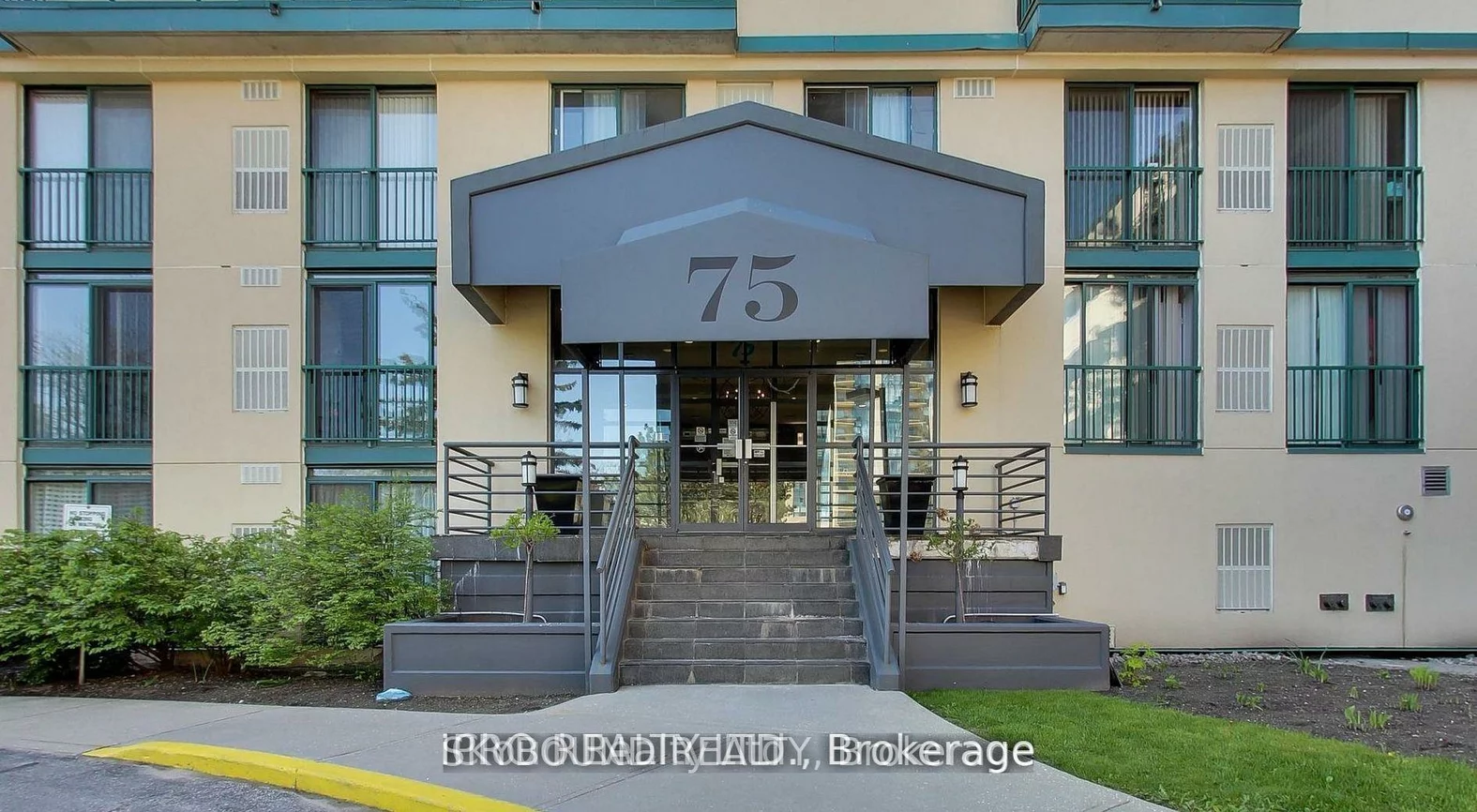 75, Ellen, Allandale Centre, Barrie