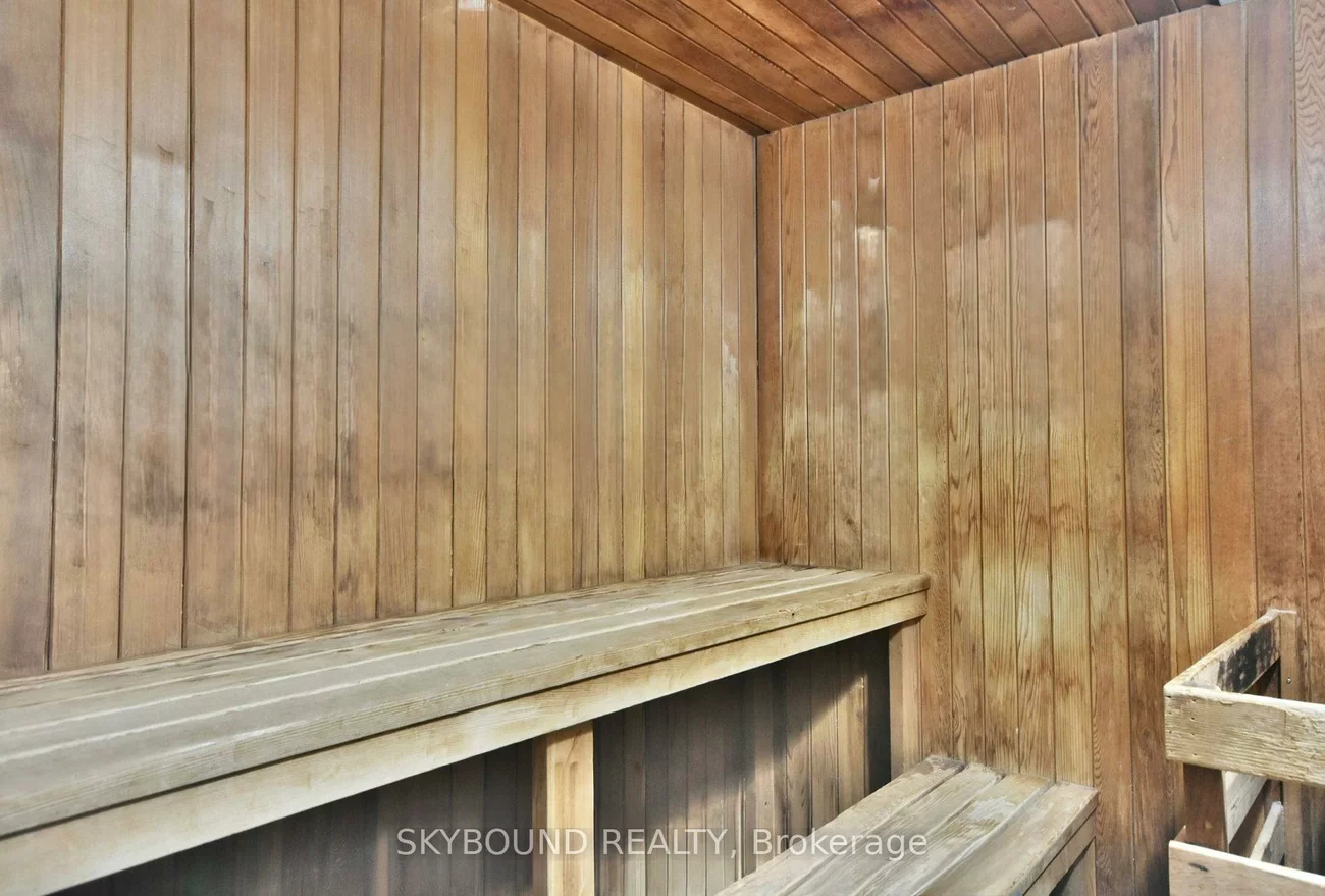 75, Ellen, Allandale Centre, Barrie