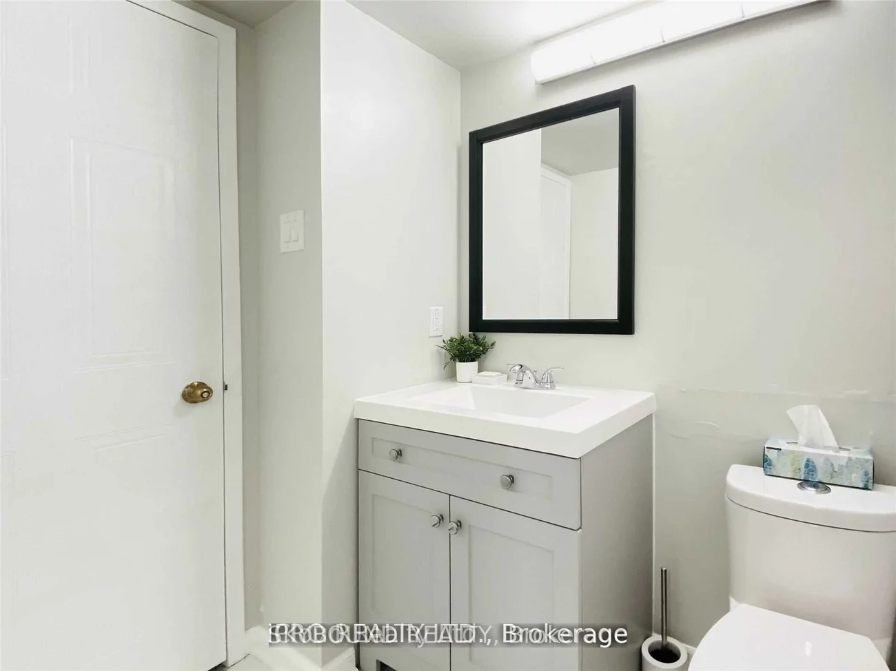 75, Ellen, Allandale Centre, Barrie