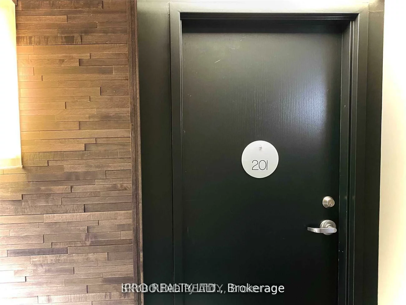 75, Ellen, Allandale Centre, Barrie