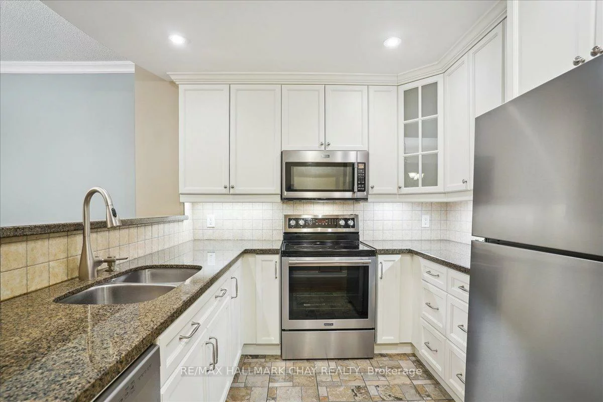 2, Toronto, City Centre, Barrie