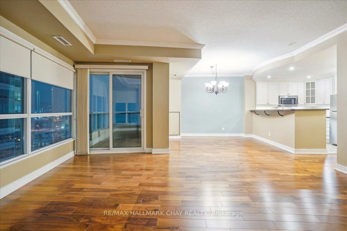 2, Toronto, City Centre, Barrie