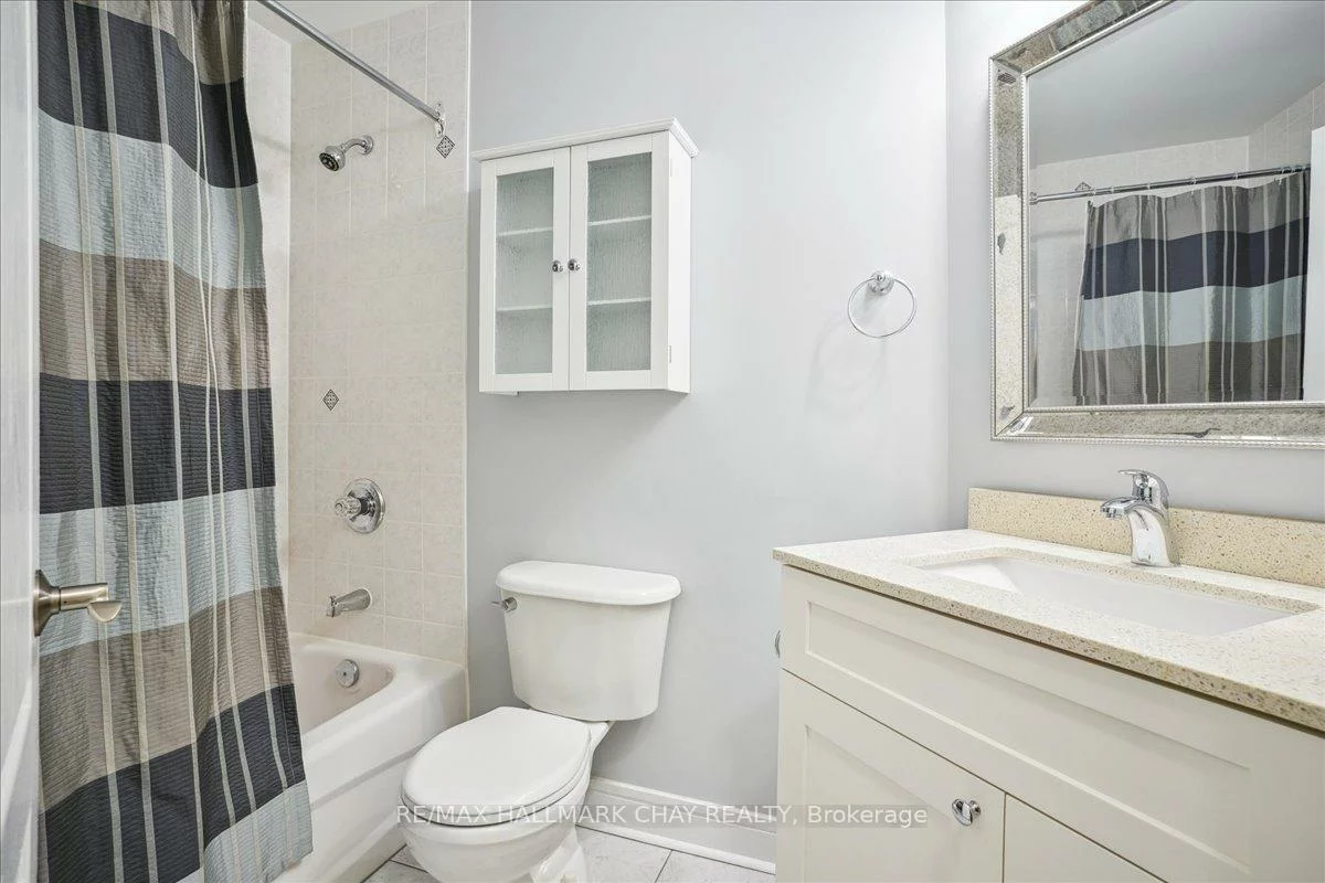 2, Toronto, City Centre, Barrie