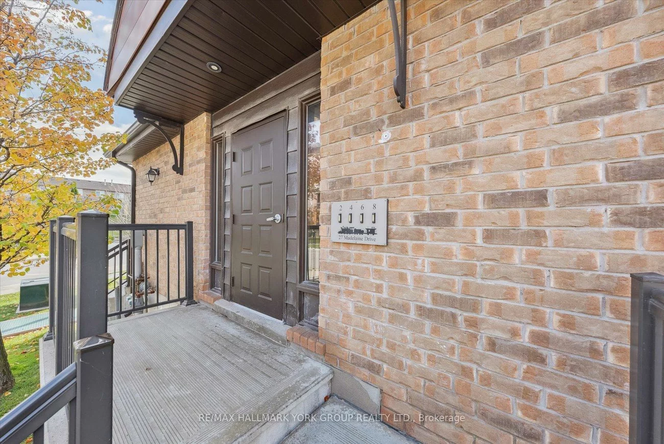 27, Madelaine, Painswick South, Barrie