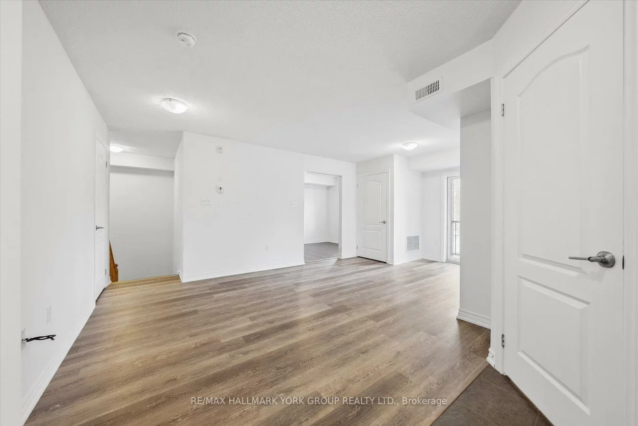 27, Madelaine, Painswick South, Barrie