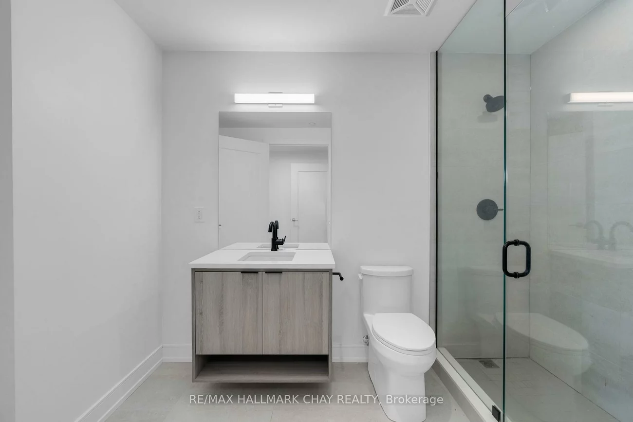 185, Dunlop, Lakeshore, Barrie