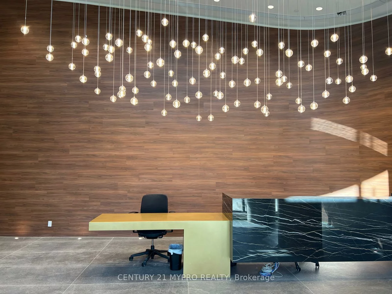 39, Mary, City Centre, Barrie