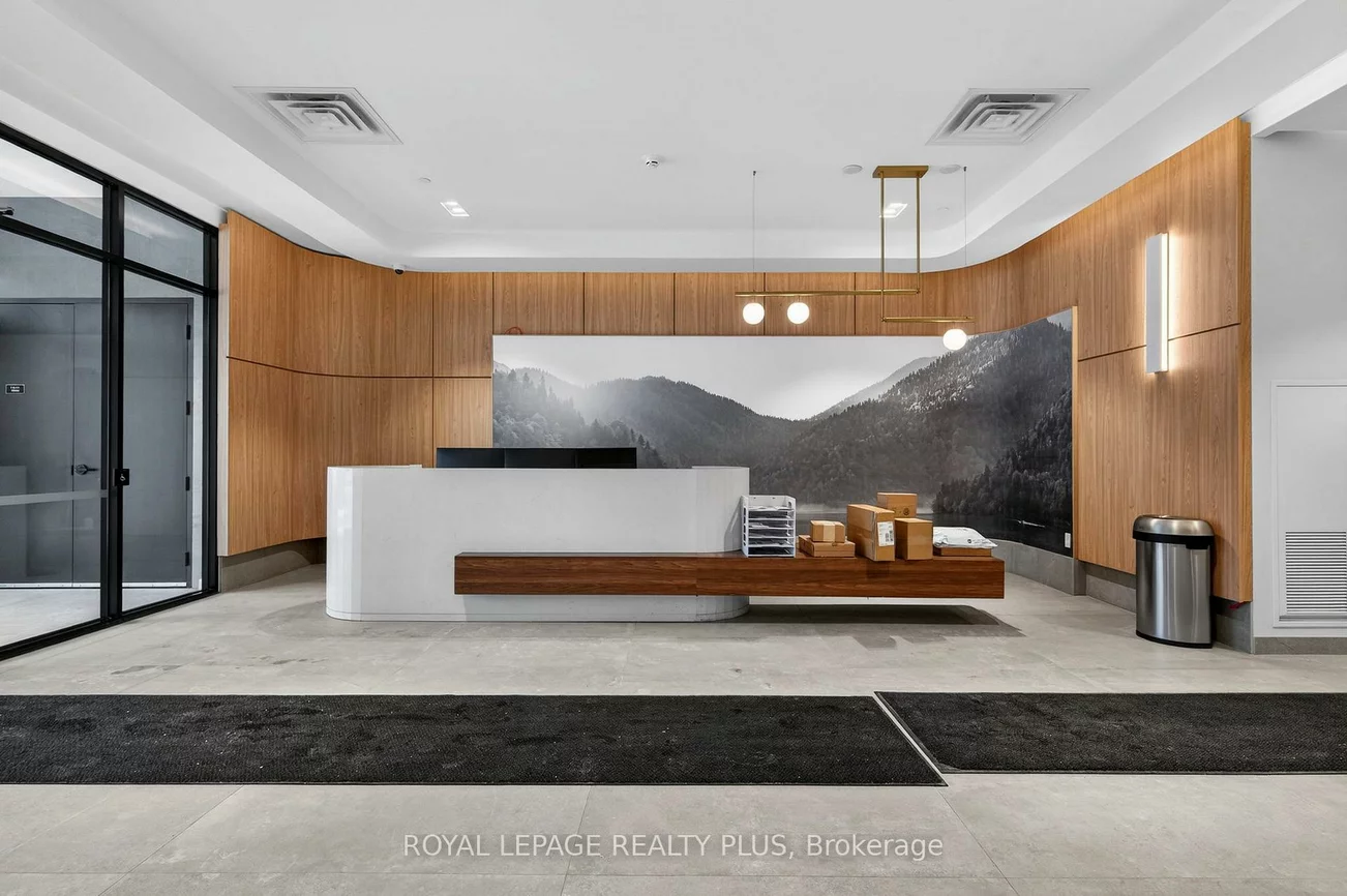 185, Dunlop, Lakeshore, Barrie