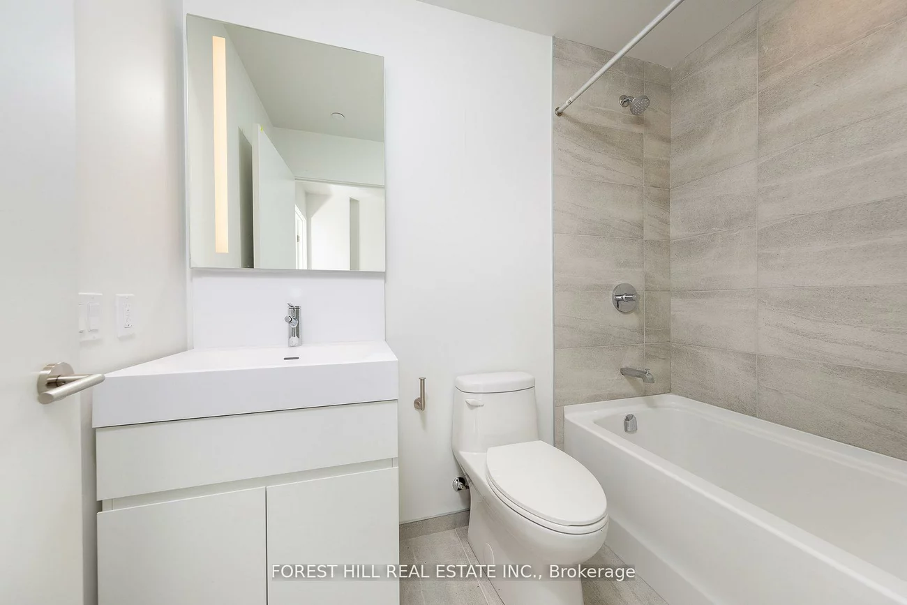 39, Mary, City Centre, Barrie