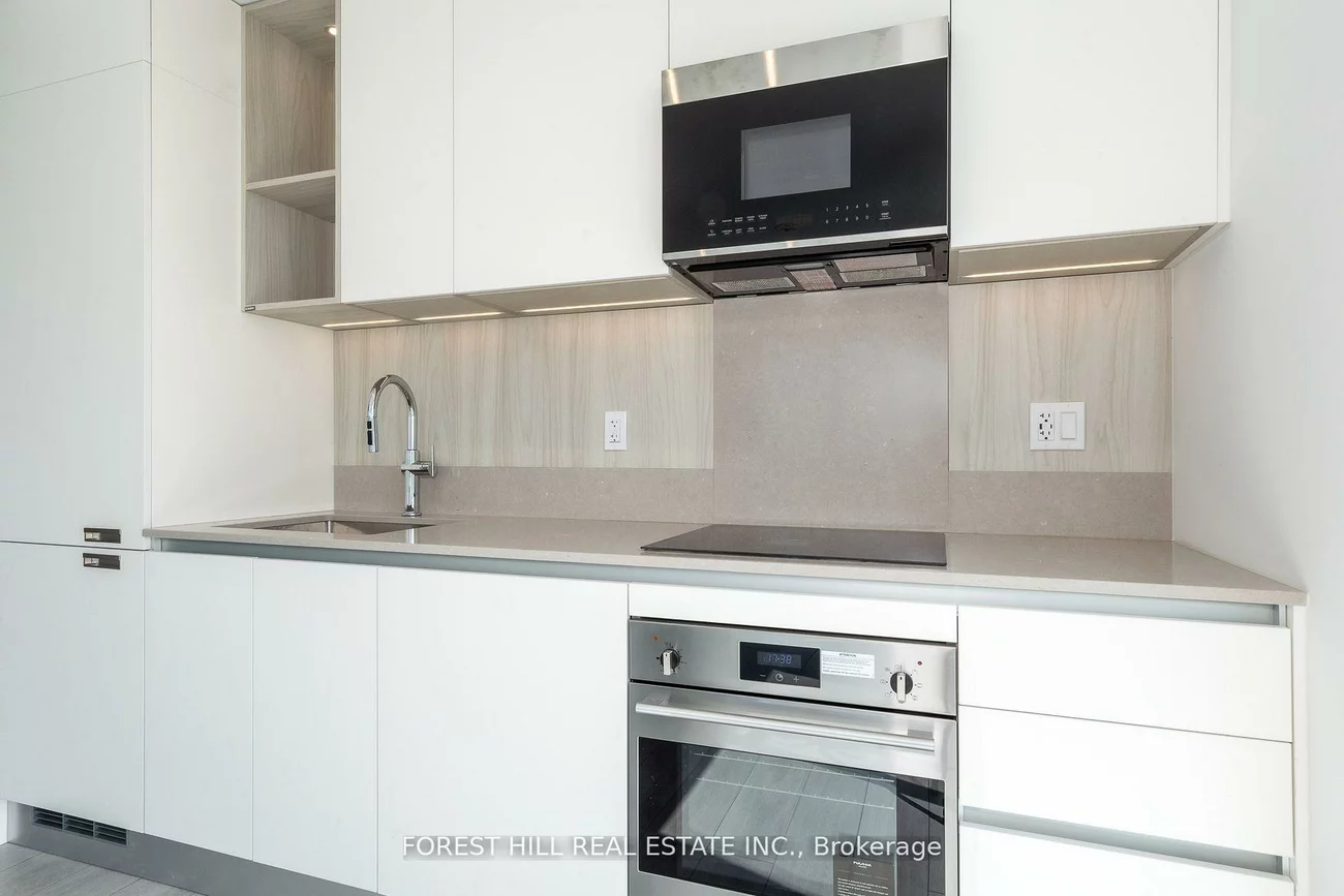 39, Mary, City Centre, Barrie