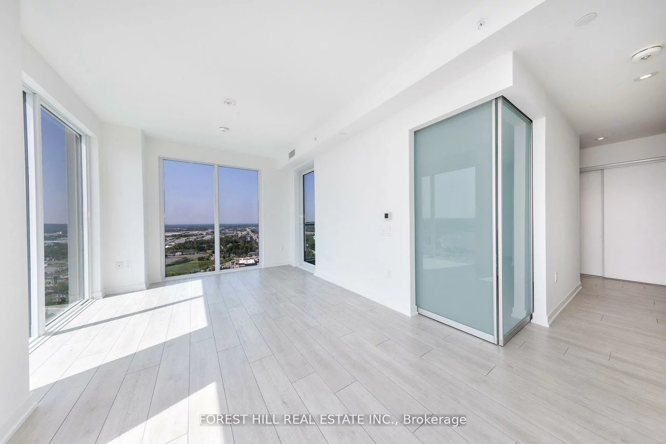 39, Mary, City Centre, Barrie