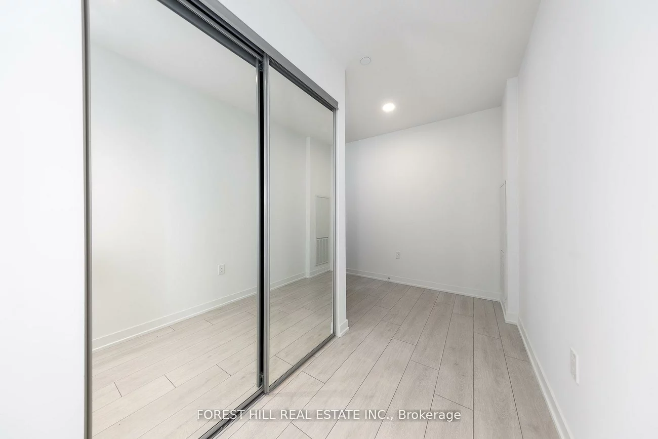 39, Mary, City Centre, Barrie