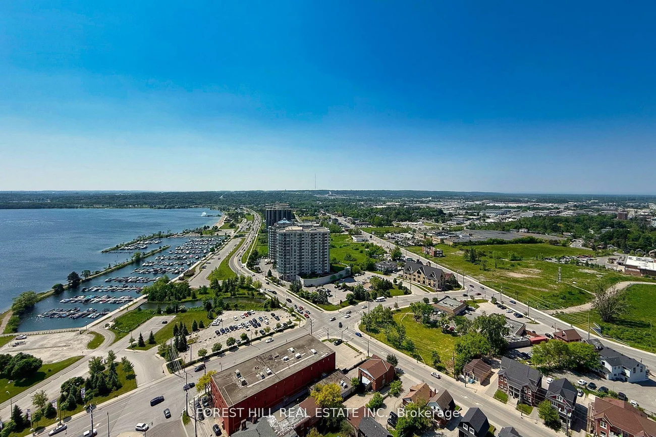 39, Mary, City Centre, Barrie