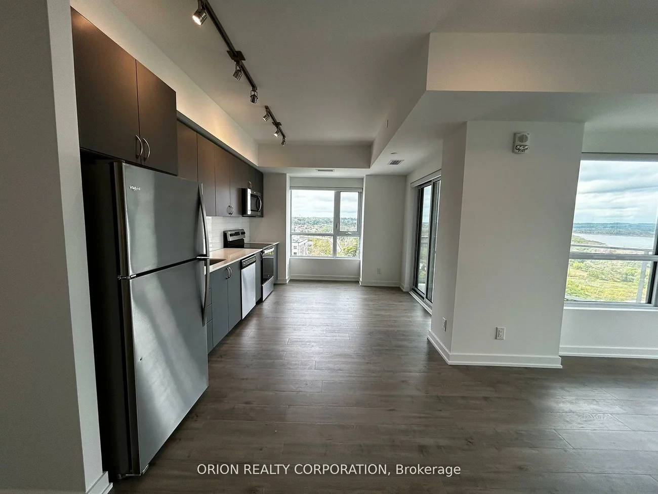 56, Lakeside, Little Lake, Barrie