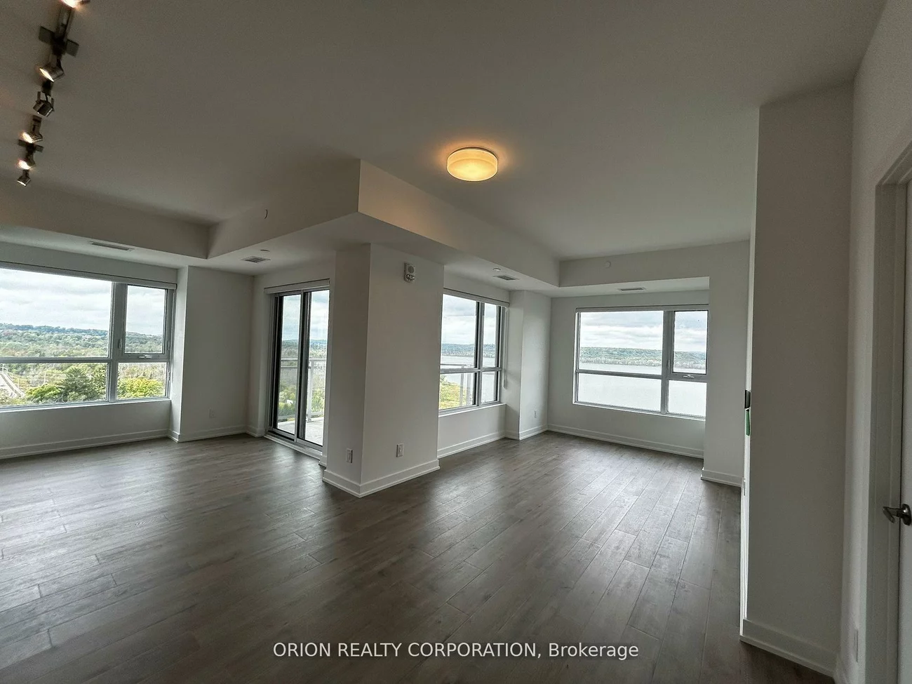 56, Lakeside, Little Lake, Barrie