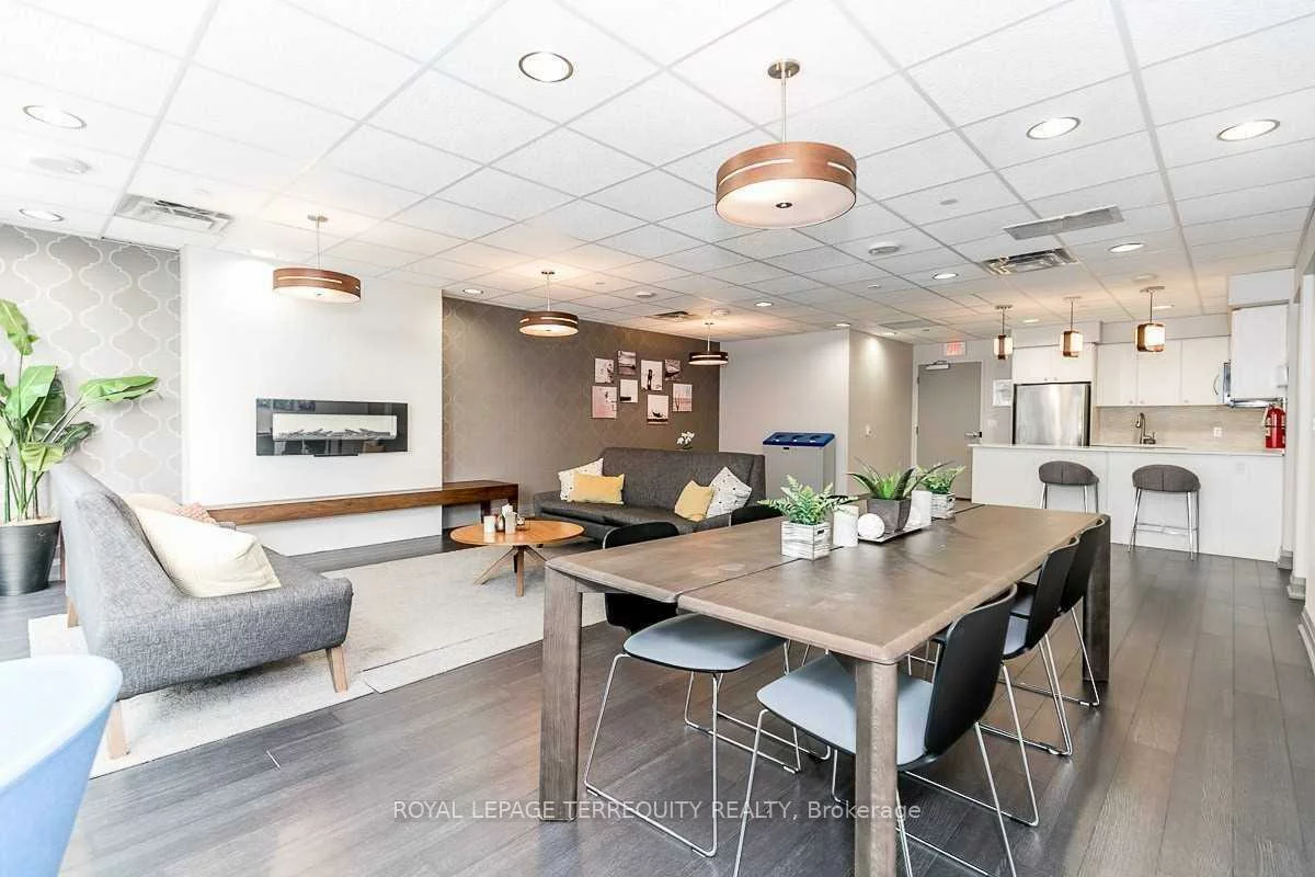 111, Worsley, City Centre, Barrie