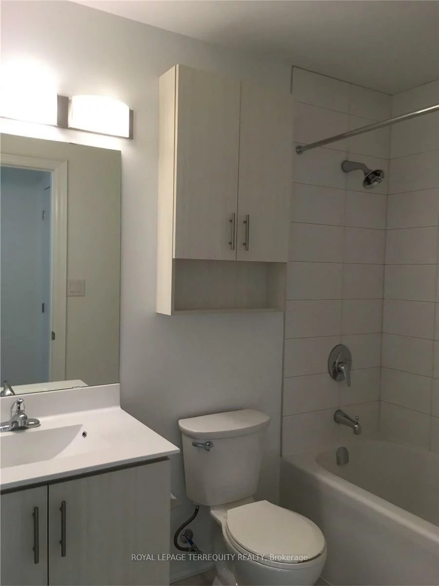 111, Worsley, City Centre, Barrie