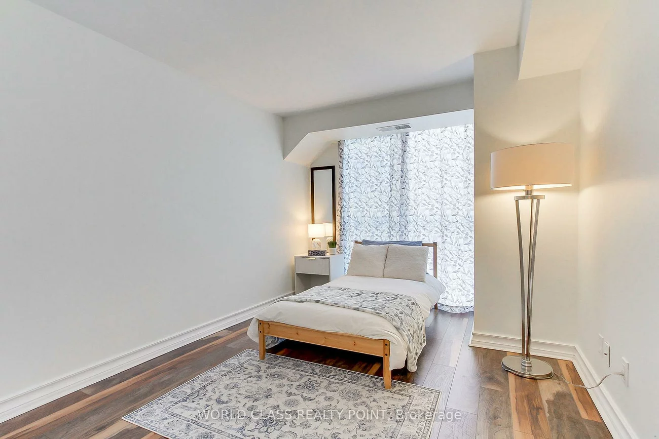 75, Ellen, Lakeshore, Barrie