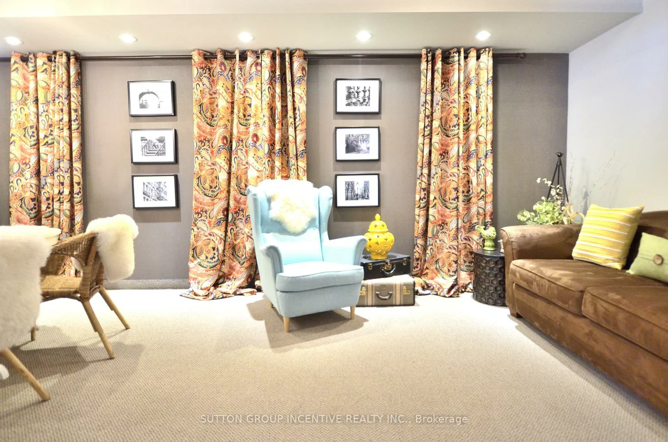 5, Greenwich, Ardagh, Barrie