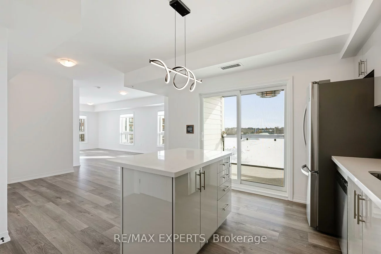 15, Kneeshaw, Rural Barrie Southeast, Barrie