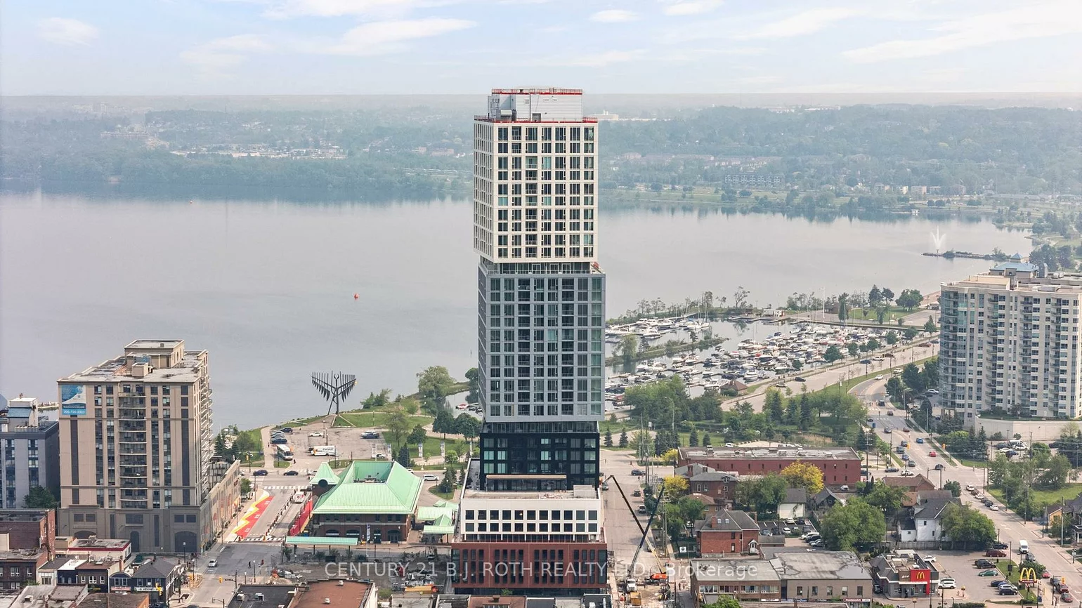 39, MARY, City Centre, Barrie