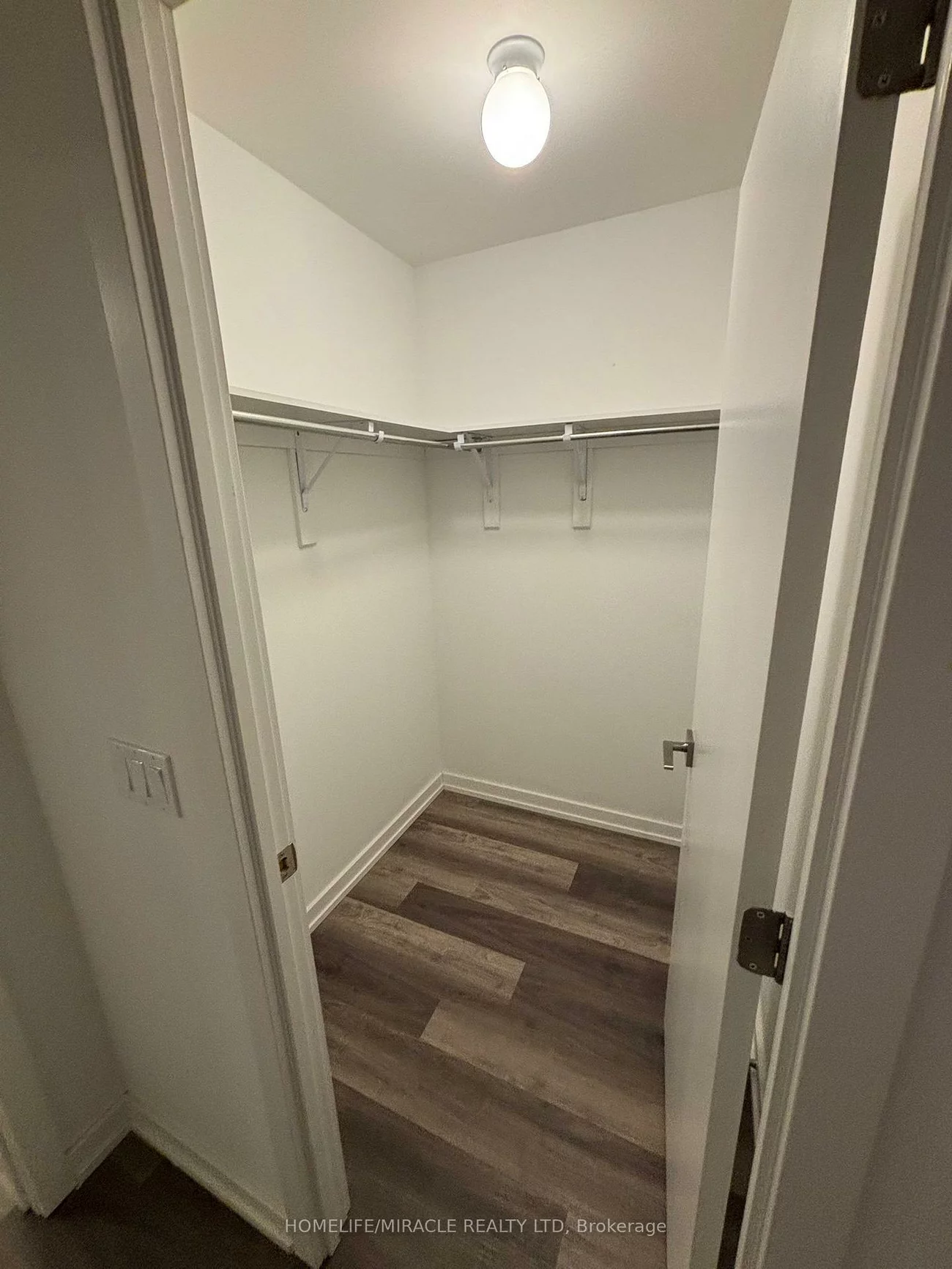 430, Essa, Holly, Barrie