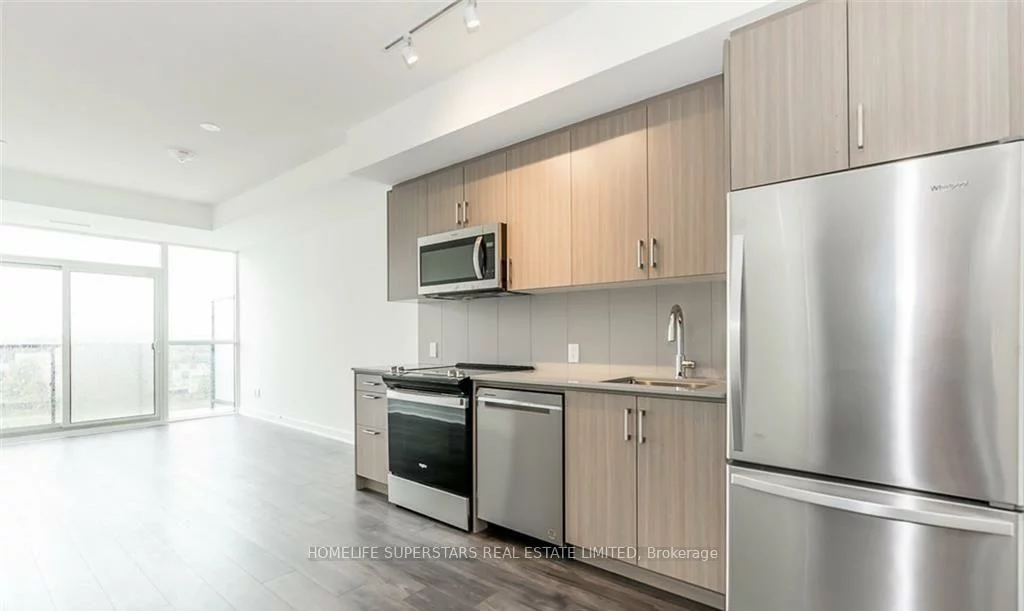 681, Yonge, Painswick South, Barrie