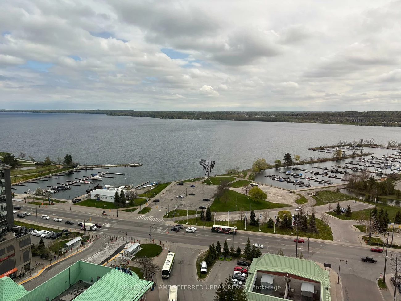 39, Mary, City Centre, Barrie