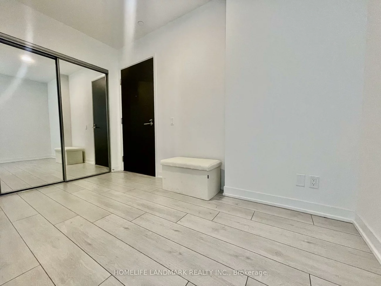 39, Mary, City Centre, Barrie