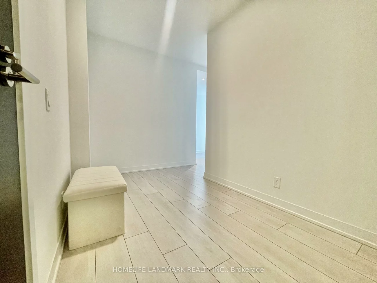 39, Mary, City Centre, Barrie