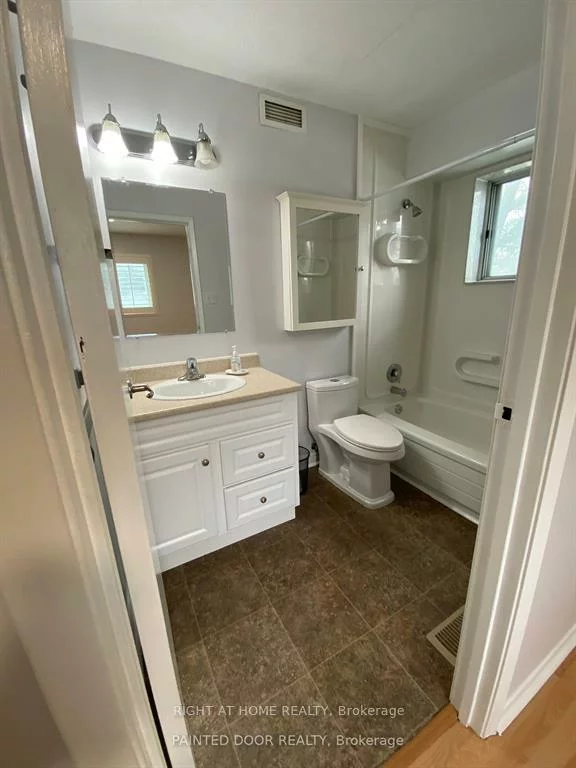 126, Bell Farm, Alliance, Barrie