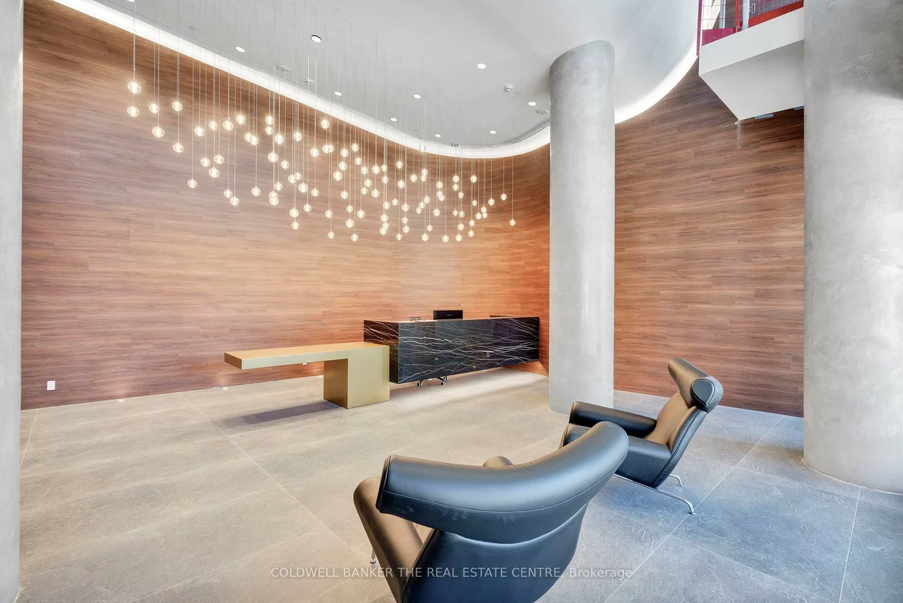 39, Mary, City Centre, Barrie