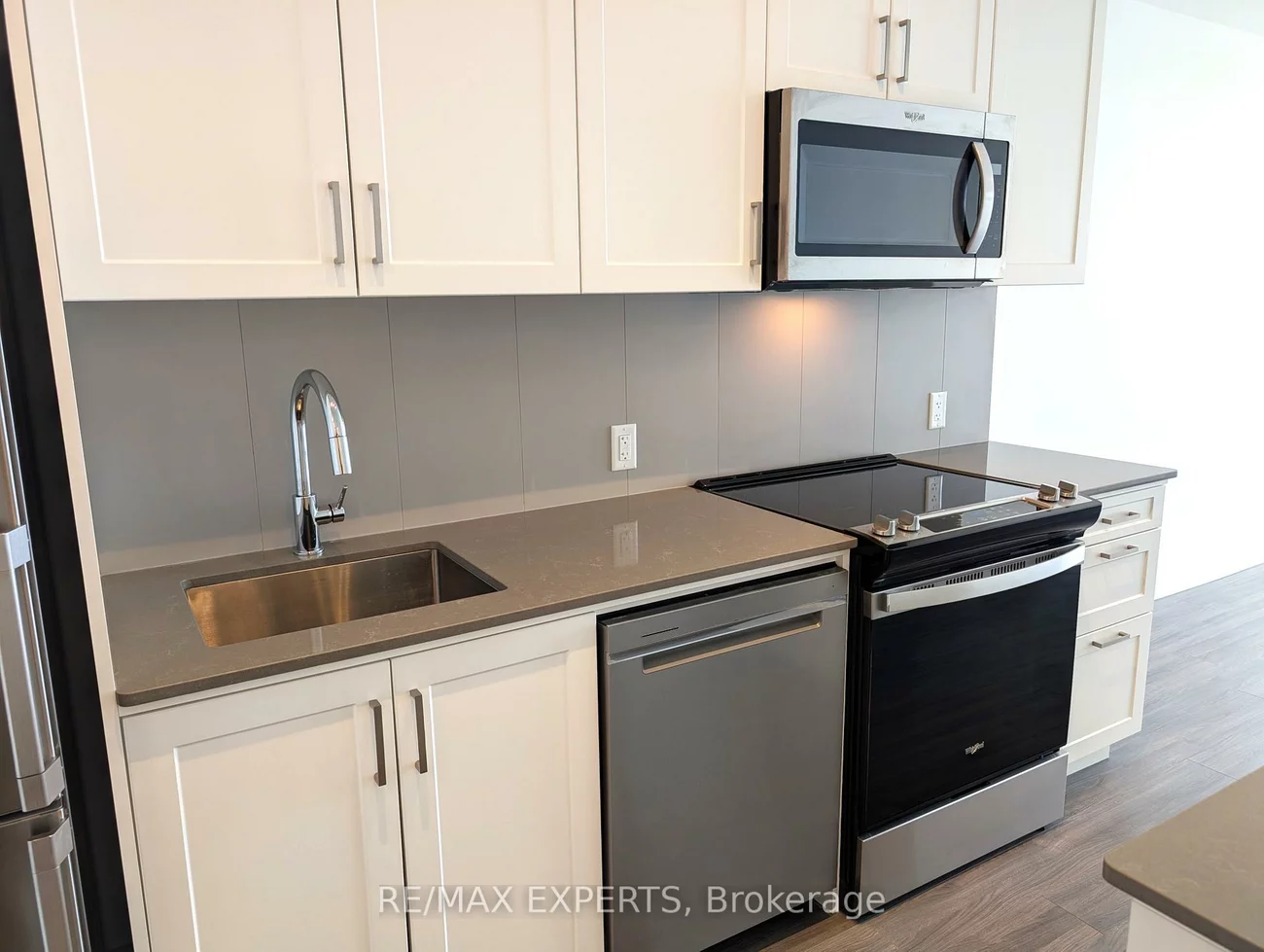 681, Yonge, Painswick South, Barrie