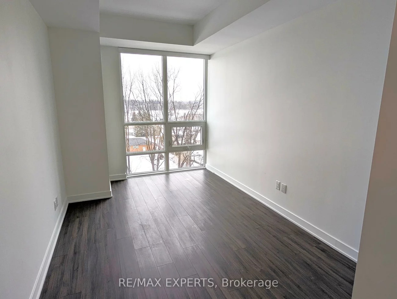 681, Yonge, Painswick South, Barrie