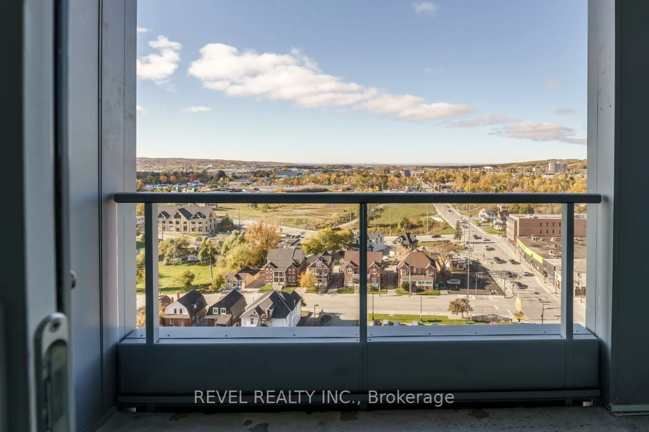 39, Mary, City Centre, Barrie