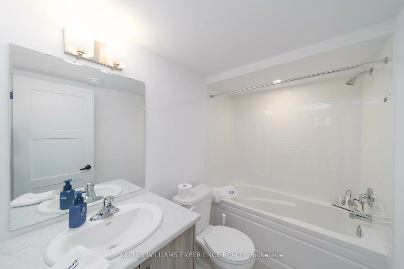 53, Pumpkin Corner, Innis-Shore, Barrie