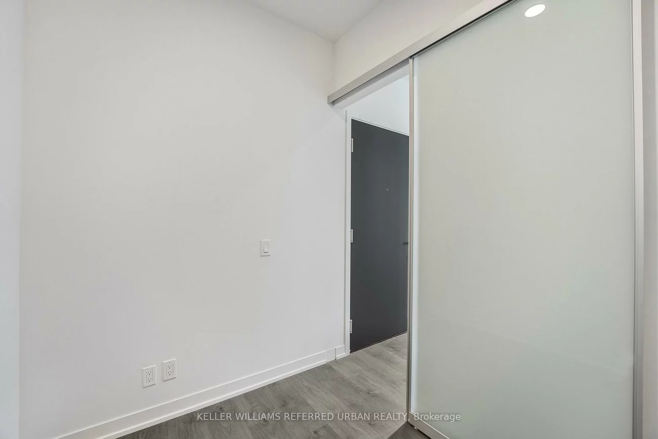 39, Mary, City Centre, Barrie