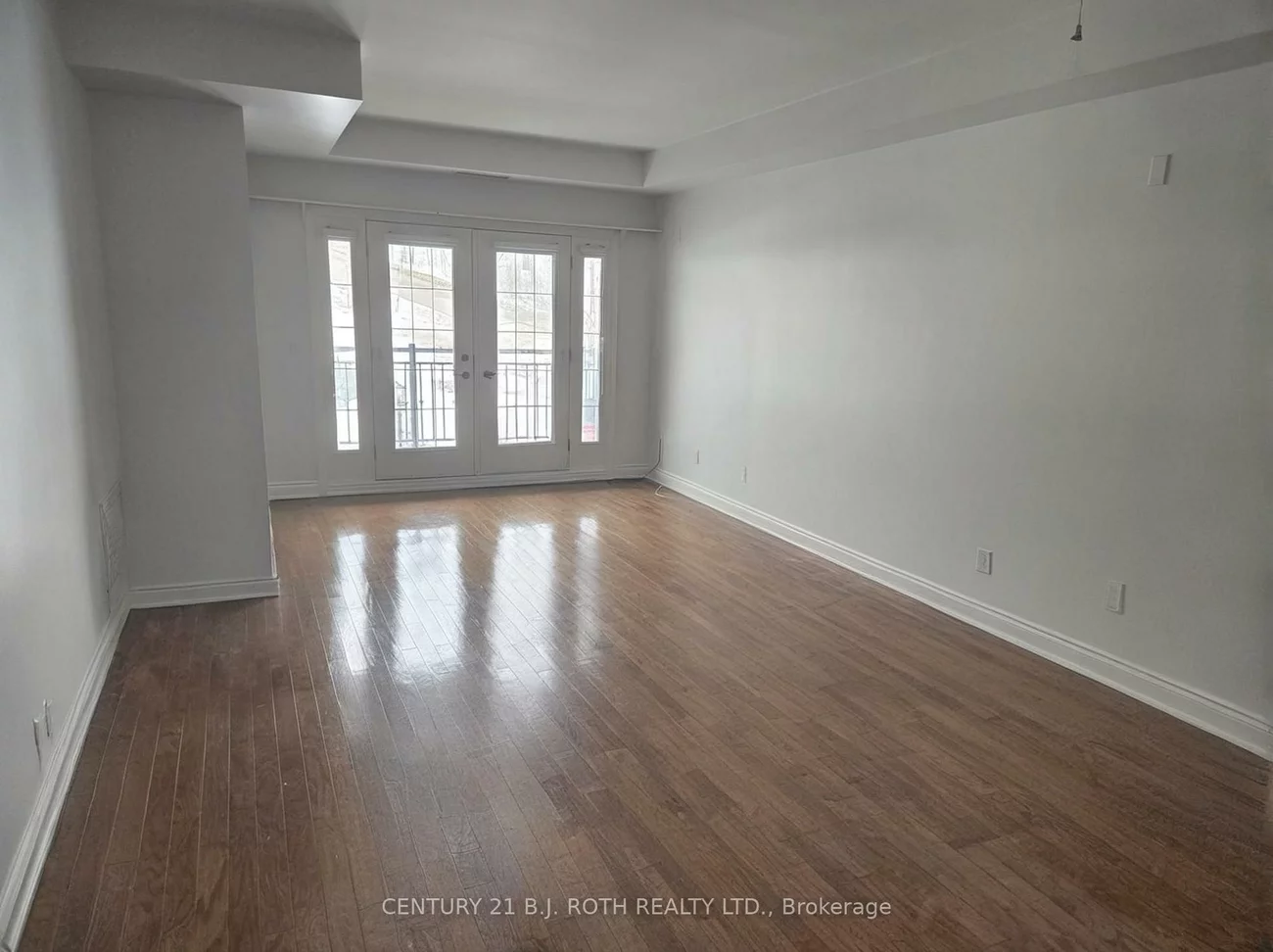 200, Collier, Codrington, Barrie