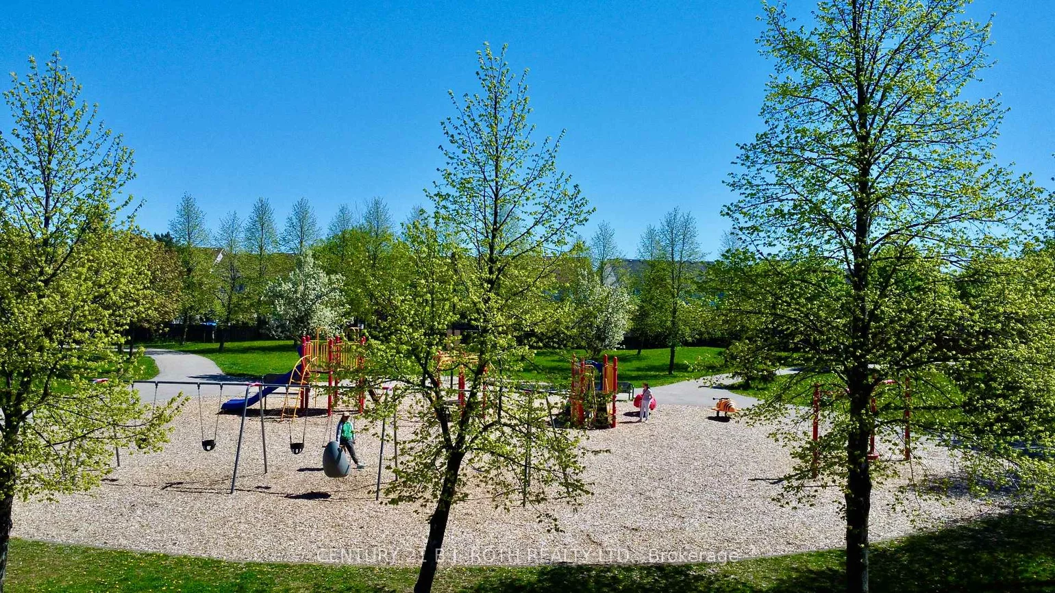 200, Collier, Codrington, Barrie