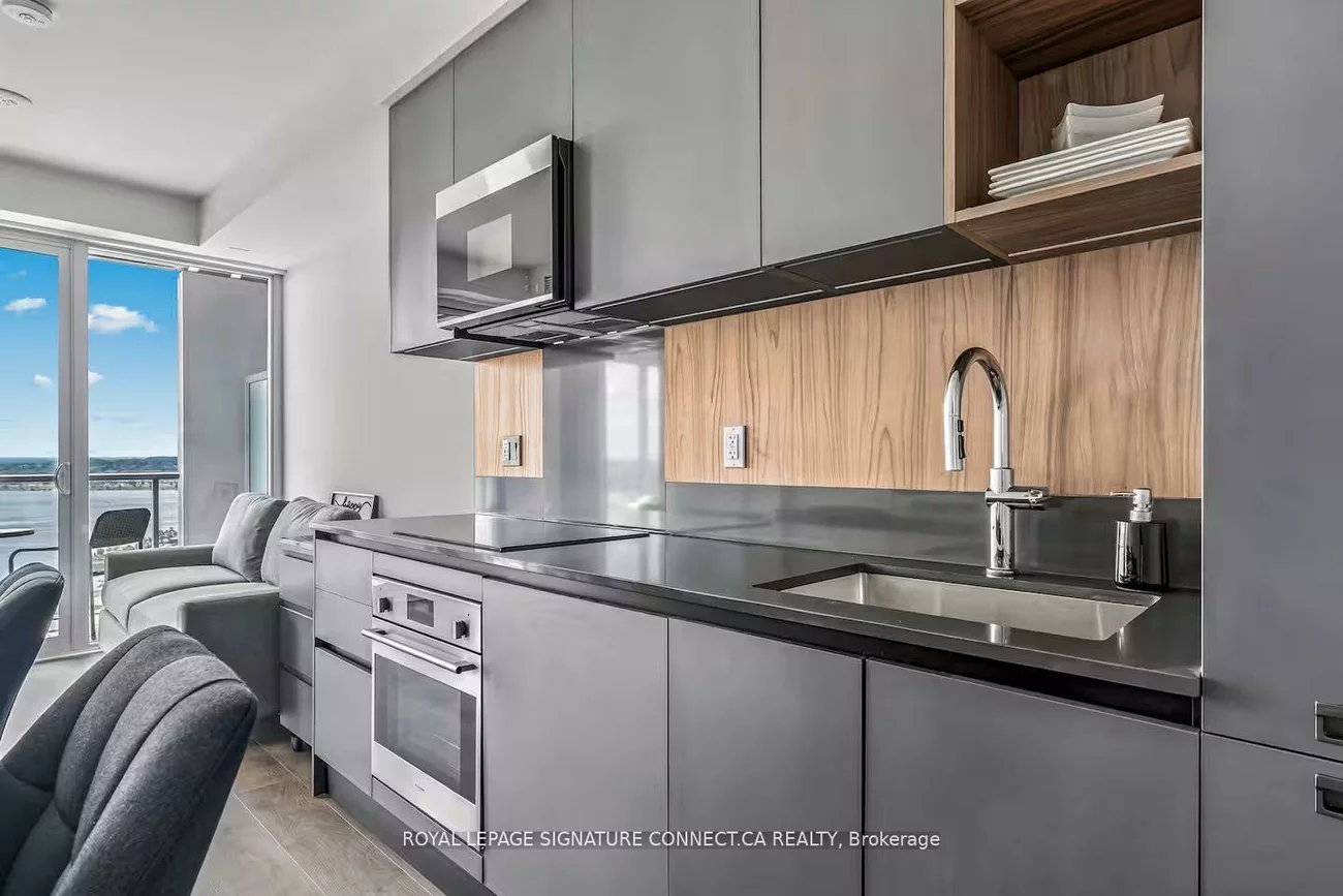 39, Mary, City Centre, Barrie