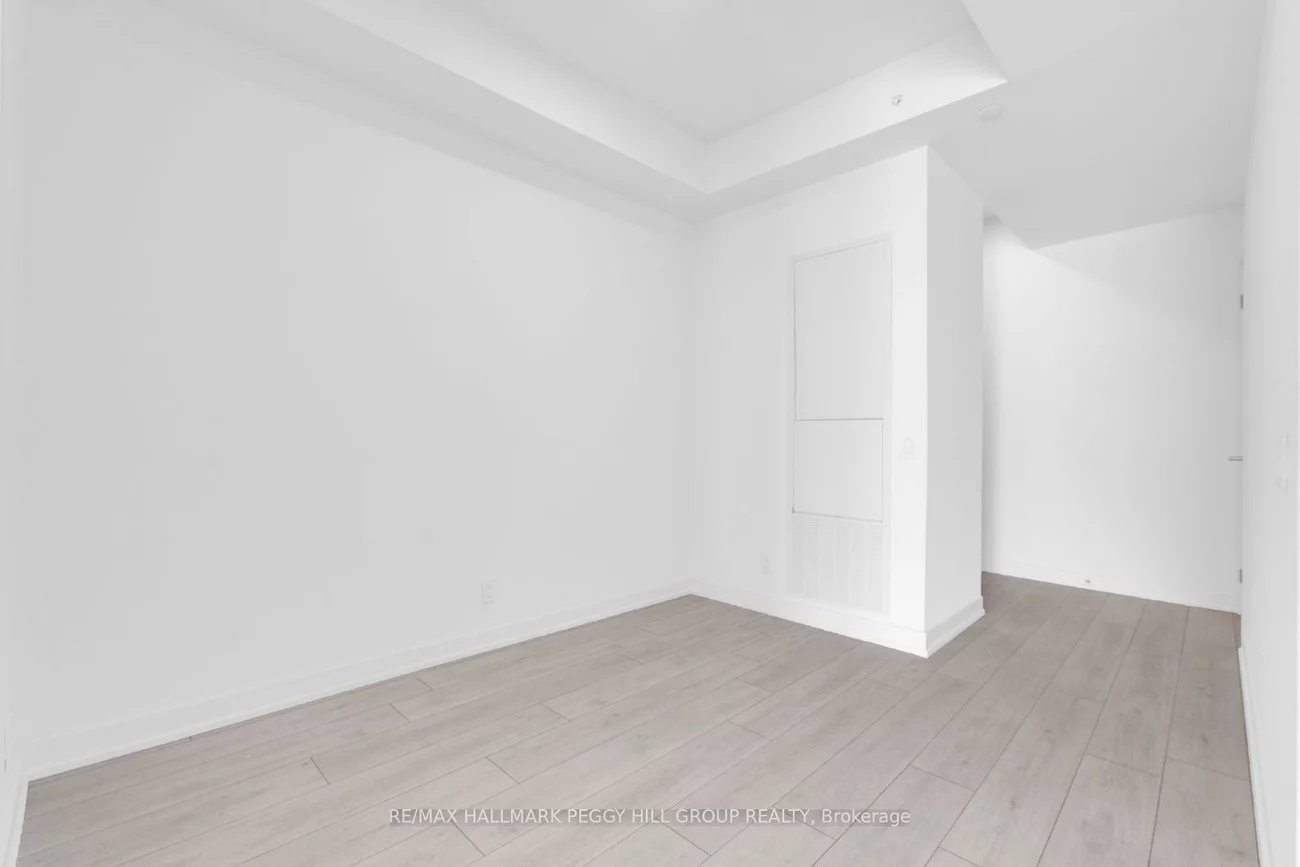 39, Mary, City Centre, Barrie