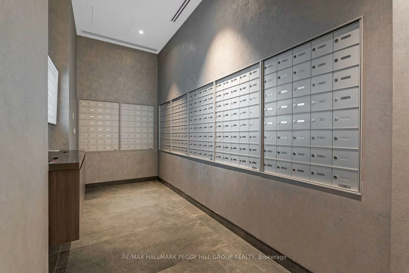 39, Mary, City Centre, Barrie