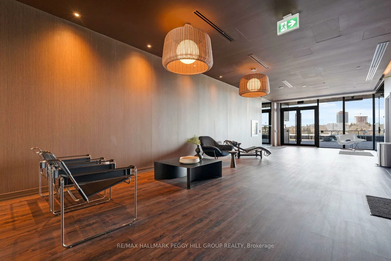 39, Mary, City Centre, Barrie