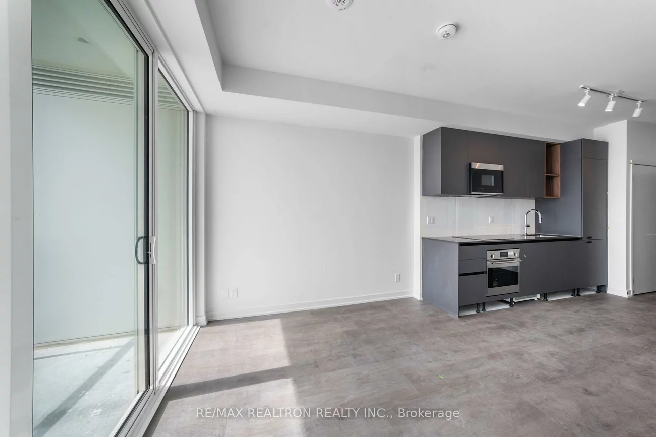 39, Mary, City Centre, Barrie