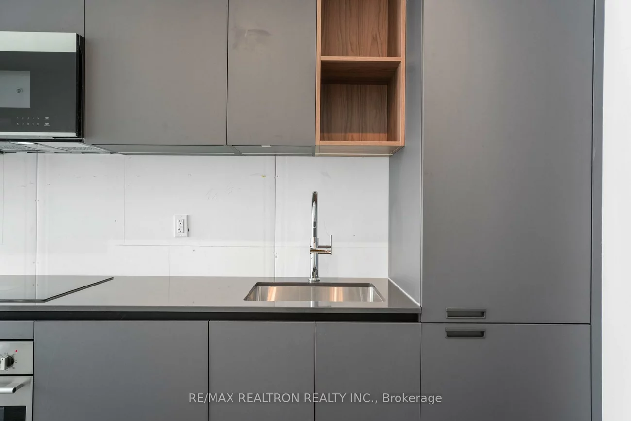 39, Mary, City Centre, Barrie