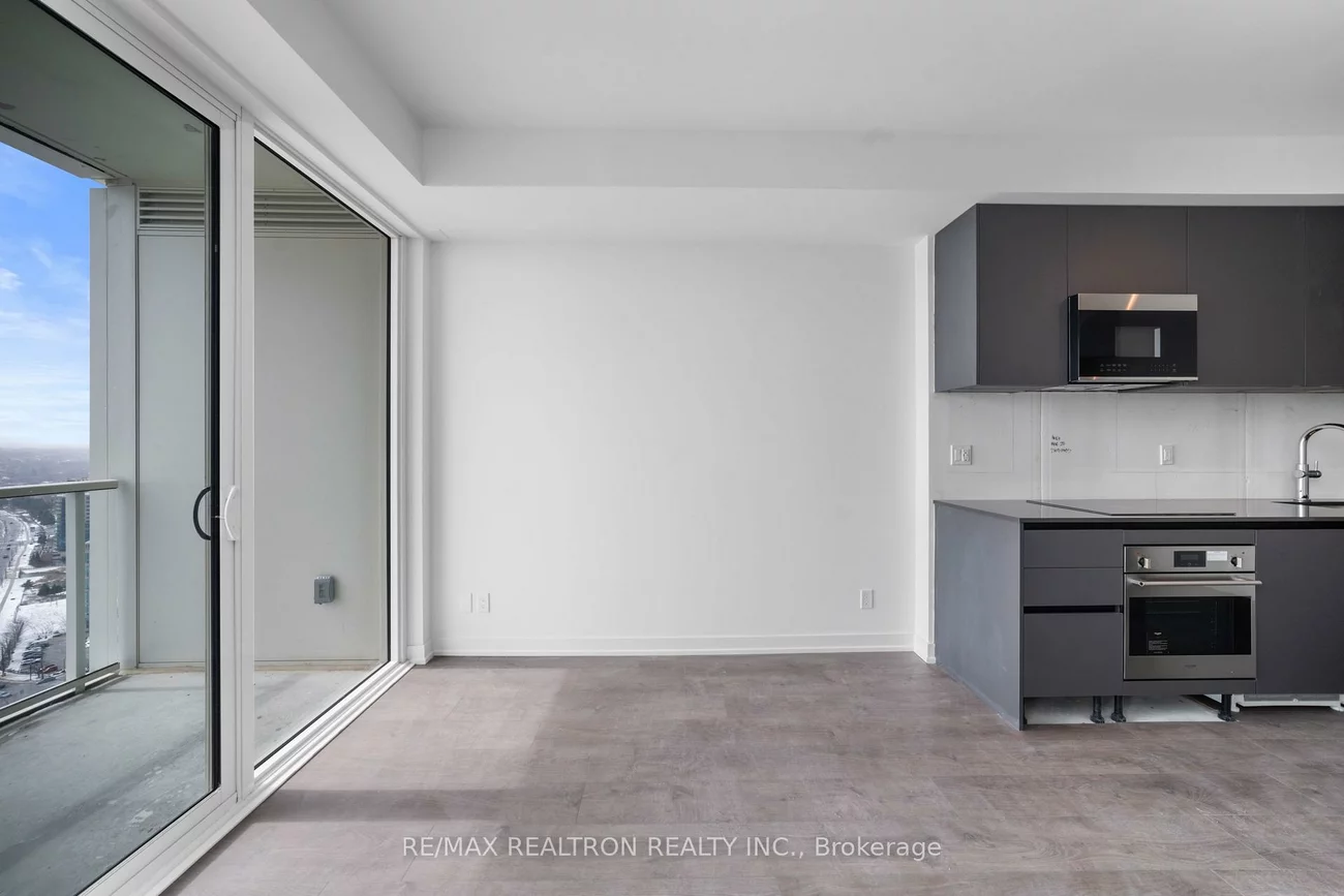 39, Mary, City Centre, Barrie